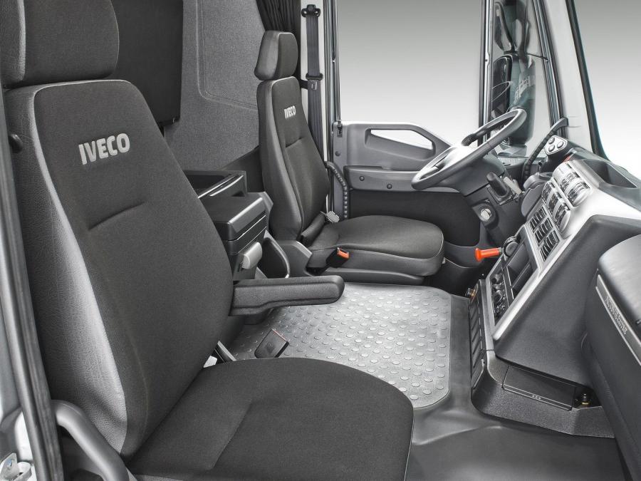  Iveco Stralis 440 6x4 AT 2012 года  (BR) (фото 4 из 8)